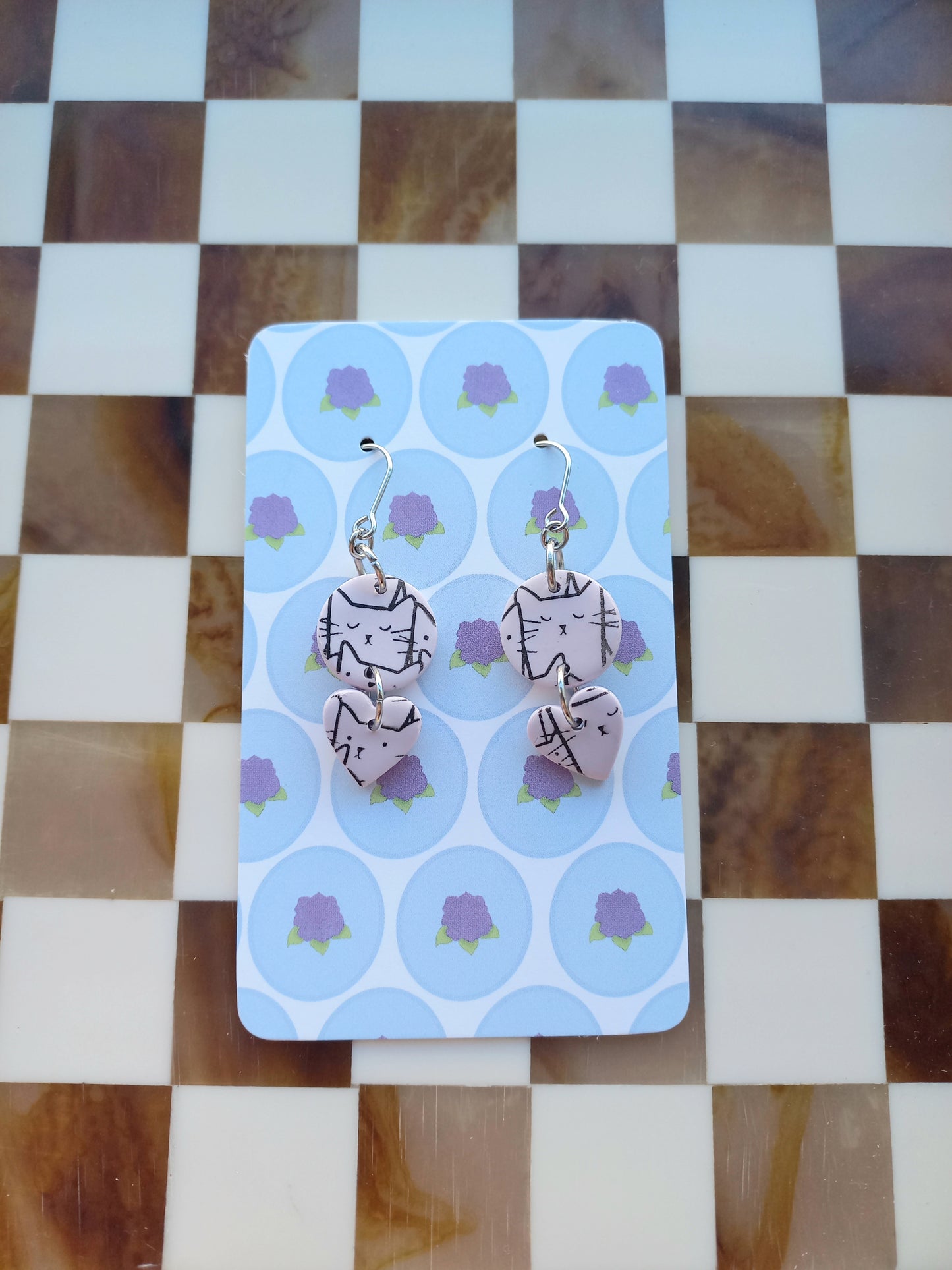 Circle & Heart Cat Earrings