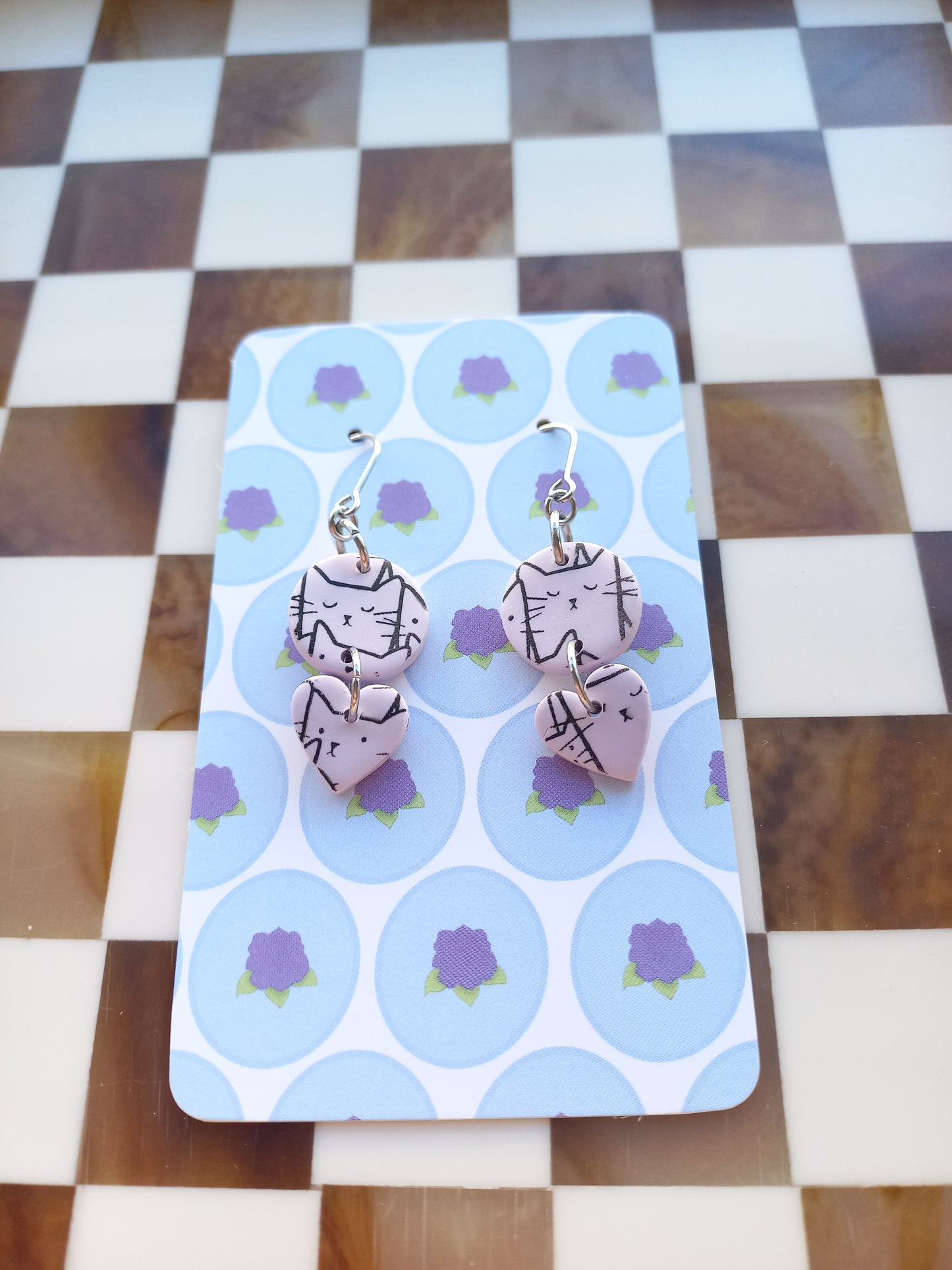 Circle & Heart Cat Earrings