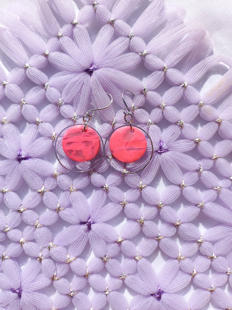 Pink Marbled Round Silver Earrings | Marbled Collection