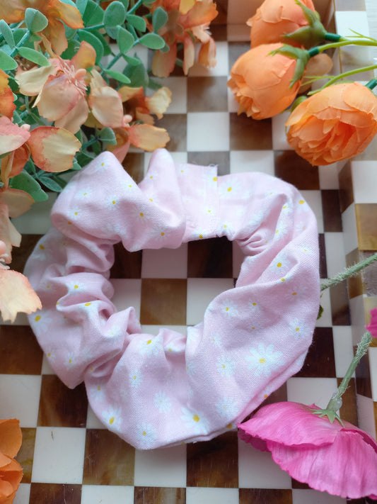 Pink Daisy Scrunchies